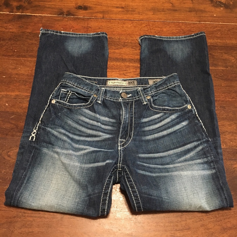 BKE Tyler Straight 30S 30x29 Jeans distressed